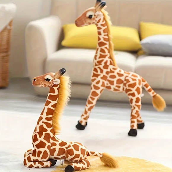 NEW! Beautiful Almost Realistic Looking Posable / Bendable Giraffe!